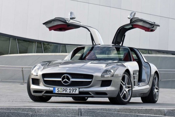 Mercedes-Benz SLS AMG