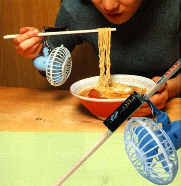 Les baguettes avec ventilateur intégré