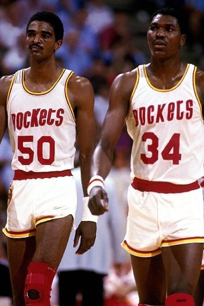 Hakeem Olajuwon - Ralph Sampson