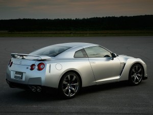 Voter pour Nissan GT R2